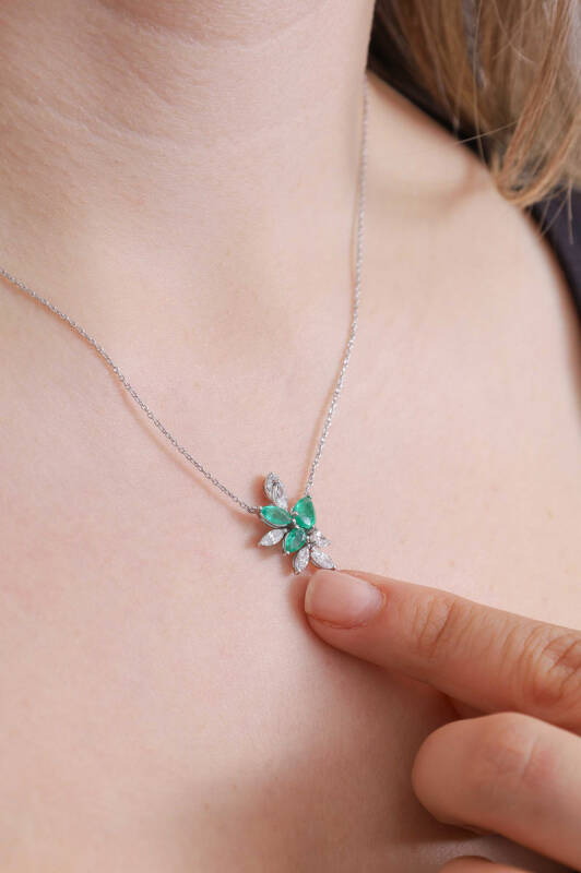 Molina Necklace- Mini Emerald - 2
