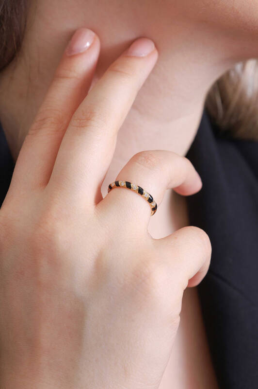 Tornado Ring - Black Enamel - 3